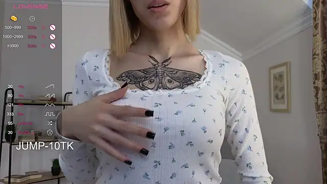 Sonia Jones online show from December 2025 09:29:01 AM