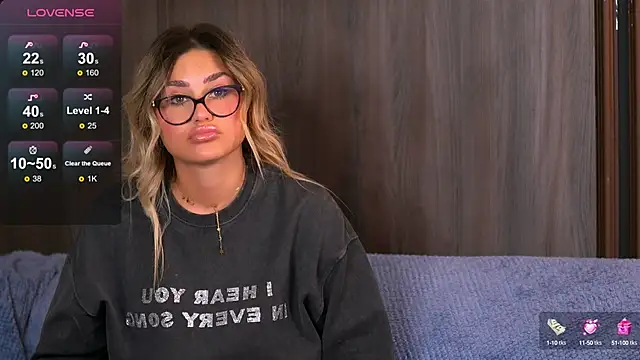 KayaAzur online show from October 2025 05:04:02 AM