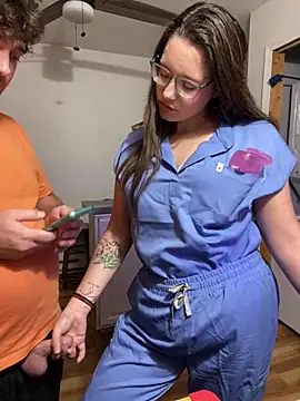 Mommasaurrex online show from September 2025 01:16:02 AM