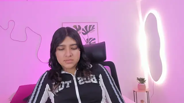 Cherrydollxx online show from October 2025 12:18:02 PM