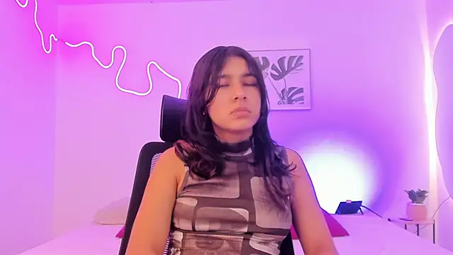 Cherrydollxx online show from November 2025 11:38:02 AM