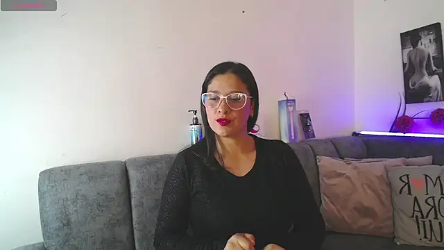 Snapshot of Alana_steel_1 chatting on March 2026 07:31:01 PM Alana steel 1 online show from March 2026 07:31:01 PM