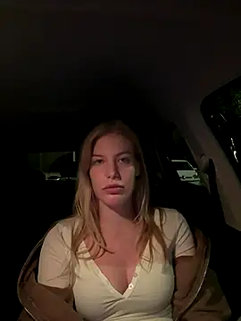 Chloemillerrxx online show from September 2025 06:13:02 PM