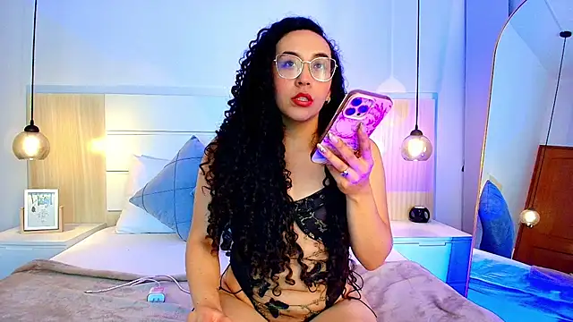 alehia cute online show from December 2025 02:20:01 AM