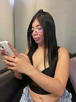 Maddy Piink online show from September 2025 09:38:01 PM