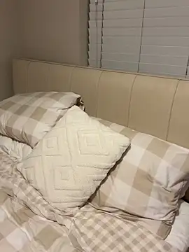 Layla 20  online show from January 2026 08:47:01 PM