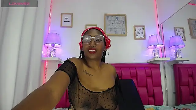 MiahLove3x online show from November 2025 03:15:01 AM