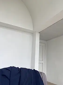 Milan Bach online show from March 2026 04:33:01 PM