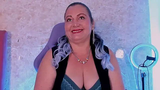 PalomaLombardi online show from November 2025 08:09:01 PM