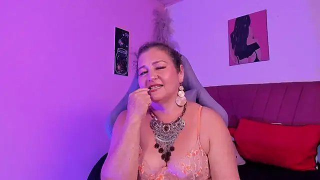 Snapshot of PalomaLombardi chatting on February 2026 02:53:01 AM PalomaLombardi online show from February 2026 02:53:01 AM