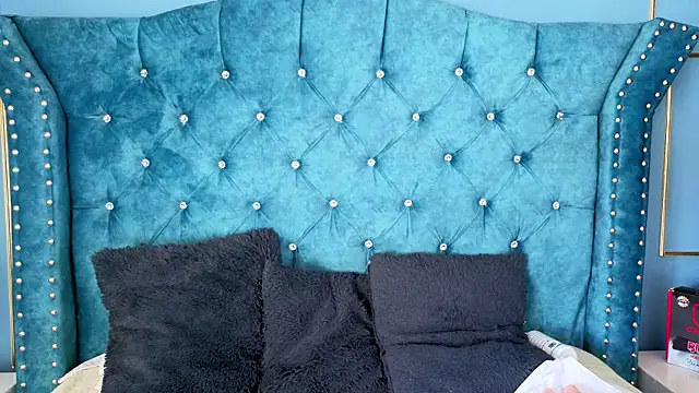 EmilyGala online show from November 2025 08:08:01 PM