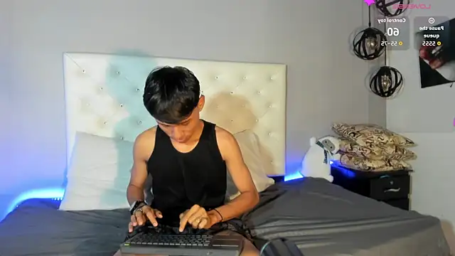 Daddy Darcks online show from November 2025 08:38:02 PM