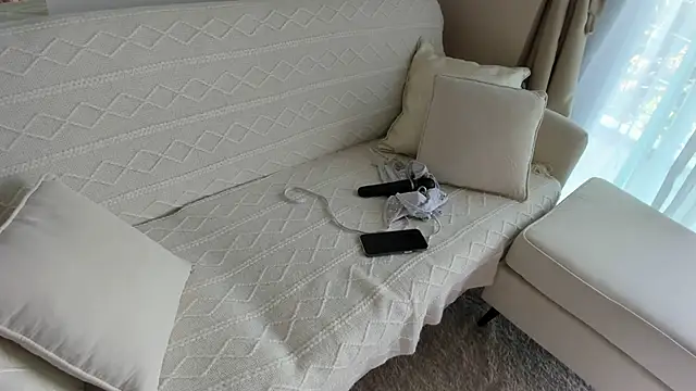 MoonAri online show from March 2026 02:04:01 AM