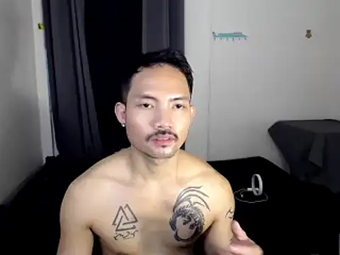 Snapshot of Thefriskyasian chatting on February 2026 06:11:02 AM Thefriskyasian online show from February 2026 06:11:02 AM