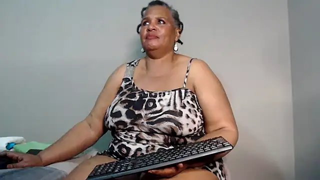 GrandBustyMelon online show from September 2025 08:17:01 AM