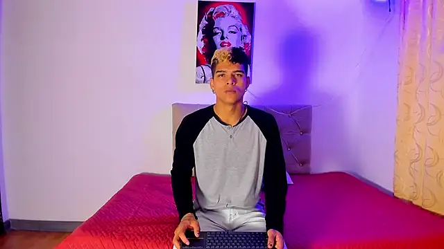 wyatt 3 online show from September 2025 11:59:01 AM