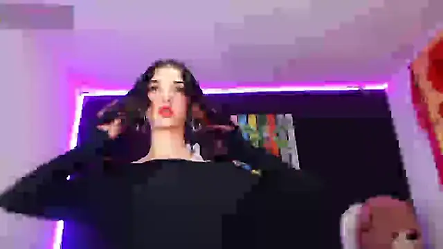 ingrid zese  online show from October 2025 06:09:01 PM