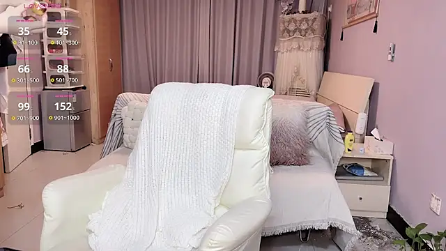 Y2Luvk online show from September 2025 11:09:02 PM