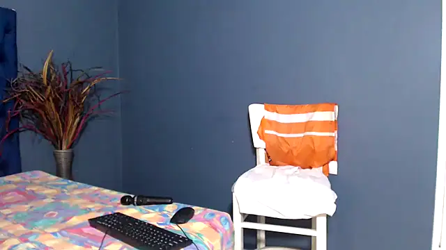 Snapshot of PrettyBoobsxx42 chatting on November 2025 05:47:02 PM PrettyBoobsxx42 online show from November 2025 05:47:02 PM