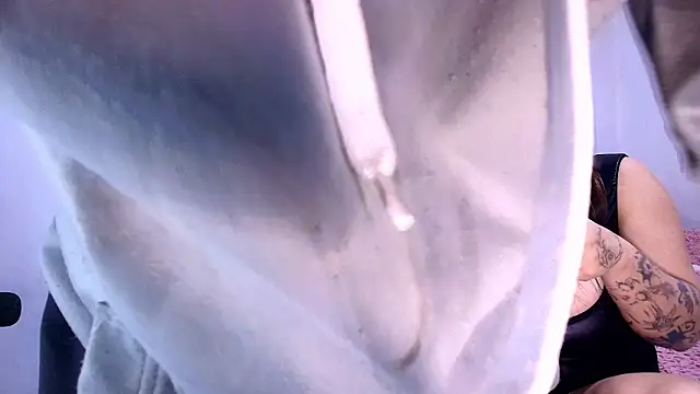 annyharriis online show from March 2026 10:16:01 PM