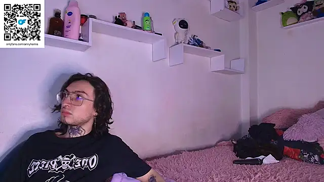 annyharriis online show from April 2026 11:32:02 PM