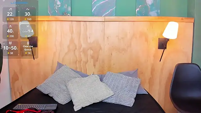 halleylorens online show from September 2025 07:03:02 PM