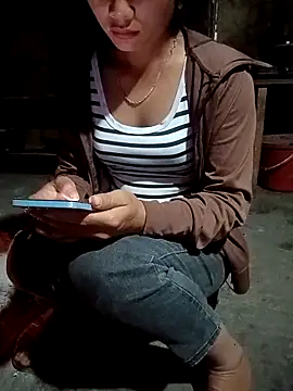 Snapshot of Ruaiuoi chatting on June 2026 09:48:02 PM Ruaiuoi online show from June 2026 09:48:02 PM