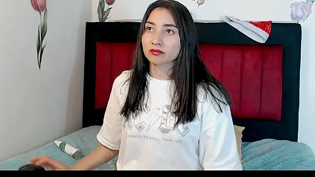 angelyxs online show from December 2025 08:38:02 PM