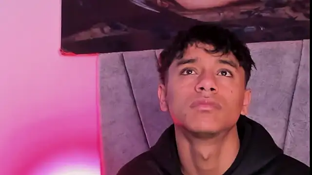 ZYZZ1312 online show from October 2025 04:08:02 PM