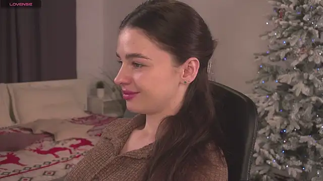 Snapshot of Olivia_Farrell chatting on December 2025 12:45:02 PM Olivia Farrell online show from December 2025 12:45:02 PM