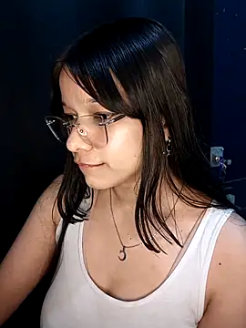 Iwarii online show from February 2026 01:37:01 AM