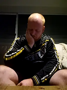 Snapshot of svenni2525 chatting on October 2025 10:54:02 PM svenni2525 online show from October 2025 10:54:02 PM