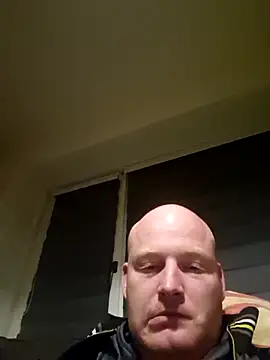 Snapshot of svenni2525 chatting on December 2025 02:38:01 AM svenni2525 online show from December 2025 02:38:01 AM