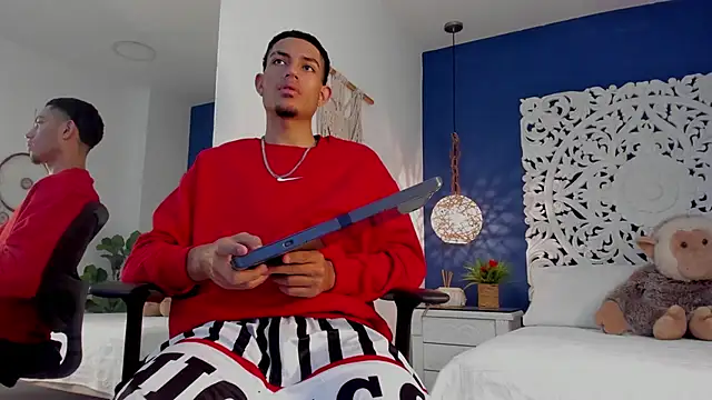 Adonis WB online show from September 2025 04:50:01 PM