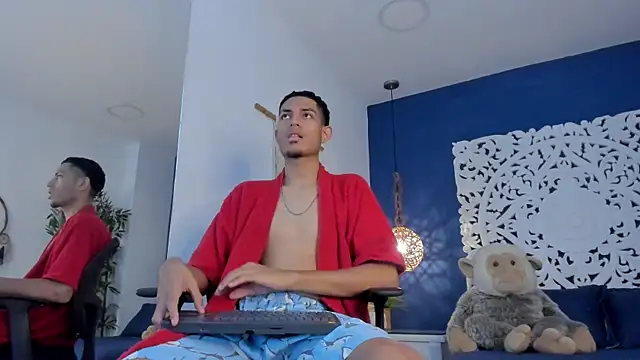 Adonis WB online show from September 2025 09:28:02 PM