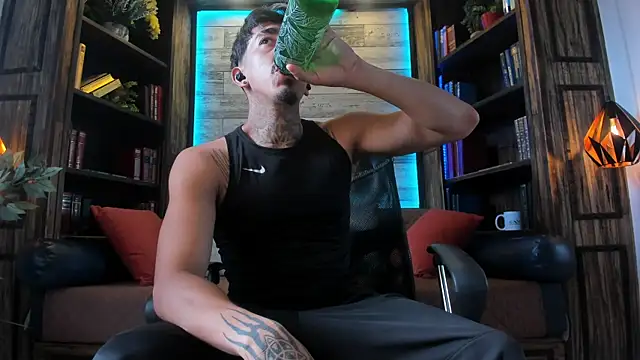 Snapshot of Donovan_Desmond chatting on September 2025 08:19:01 PM Donovan Desmond online show from September 2025 08:19:01 PM