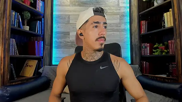 Snapshot of Donovan_Desmond chatting on September 2025 07:52:01 PM Donovan Desmond online show from September 2025 07:52:01 PM