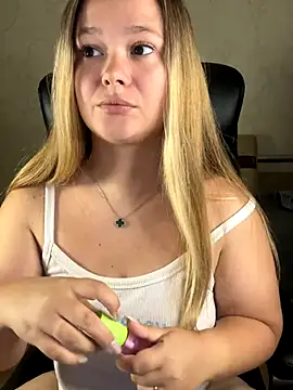 CaramelleSugar  online show from September 2025 05:39:02 PM