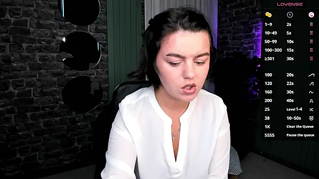 moodberry online show from October 2025 07:00:02 AM