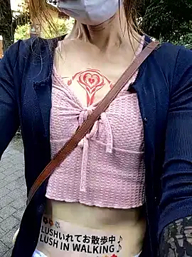 pink-mai online show from September 2025 11:16:02 PM