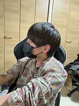 jiji9253 online show from April 2026 12:58:01 PM