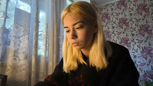 Witching Moon online show from September 2025 06:18:01 AM