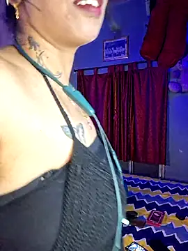 Love Beauty01 online show from April 2026 06:49:02 PM