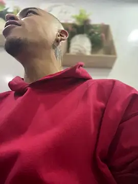 AlphaMasterXxx online show from October 2025 12:09:01 AM