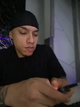 AlphaMasterXxx online show from October 2025 06:43:02 AM