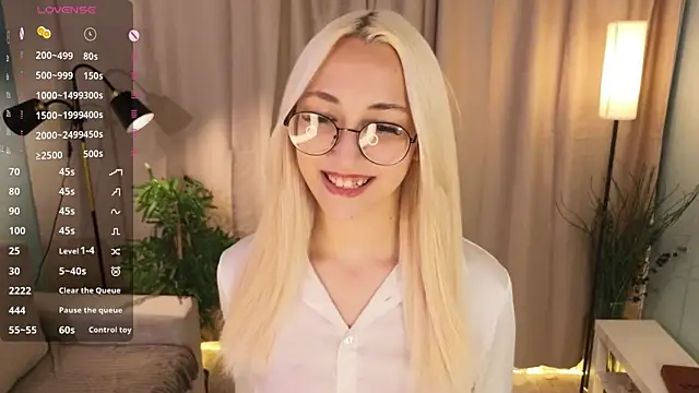 Snapshot of Marry_sharp chatting on September 2025 09:09:02 PM Marry sharp online show from September 2025 09:09:02 PM