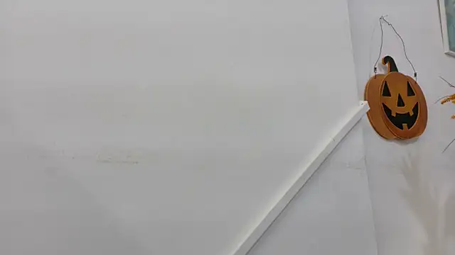 Lizbeth Rouse online show from November 2025 11:34:01 AM