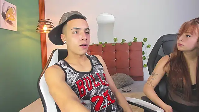 Aisha andy online show from September 2025 04:14:01 AM