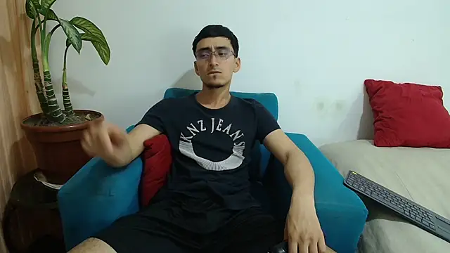 versatileguuy online show from April 2026 10:57:02 PM