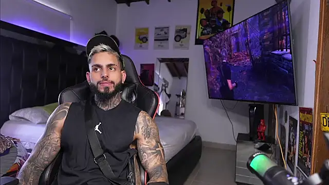 logan hugh8 online show from March 2026 04:01:01 PM